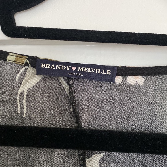 Brandy Melville rare floral romper - Picture 2 of 5